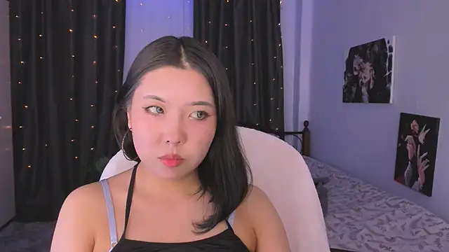 Snapshot of cutieskygirl_ chatting on November 19, 2025, 6:52 pm cutieskygirl online show from November 19, 2025, 6:52 pm