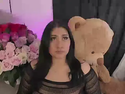 Elyross1  online show from October 29, 2025, 11:06 pm