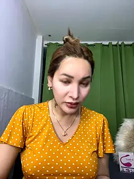 Snapshot of toni_0601 chatting on October 6, 2025, 2:42 am toni 0601 online show from October 6, 2025, 2:42 am