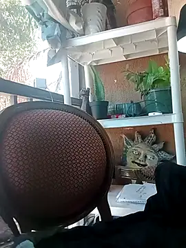 Snapshot of Goldenndoll chatting on November 23, 2025, 8:41 pm Goldenndoll online show from November 23, 2025, 8:41 pm