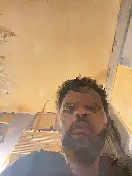 Snapshot of MRFreakBoi chatting on October 12, 2025, 5:28 am MRFreakBoi online show from October 12, 2025, 5:28 am