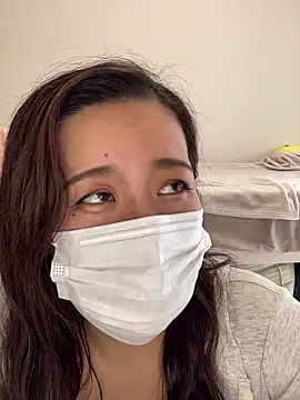 Snapshot of NATSUMI00 chatting on October 2, 2025, 5:36 am NATSUMI00 online show from October 2, 2025, 5:36 am