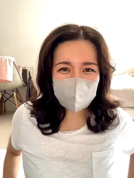 Snapshot of NATSUMI00 chatting on October 6, 2025, 6:00 am NATSUMI00 online show from October 6, 2025, 6:00 am