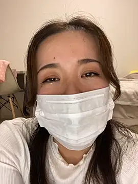 Snapshot of NATSUMI00 chatting on October 15, 2025, 12:38 pm NATSUMI00 online show from October 15, 2025, 12:38 pm