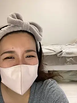 Snapshot of NATSUMI00 chatting on October 20, 2025, 5:52 am NATSUMI00 online show from October 20, 2025, 5:52 am