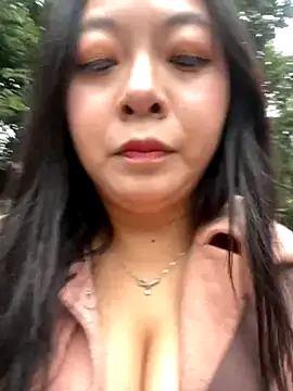 Snapshot of smgirls chatting on November 3, 2025, 8:37 am smgirls online show from November 3, 2025, 8:37 am