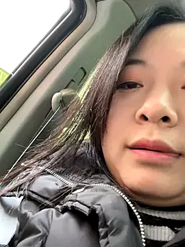 Snapshot of smgirls chatting on December 4, 2025, 6:01 am smgirls online show from December 4, 2025, 6:01 am