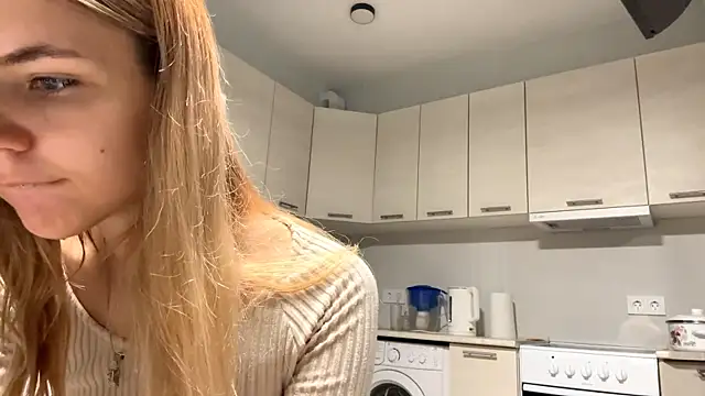 Denni Spilber online show from October 10, 2025, 5:56 pm