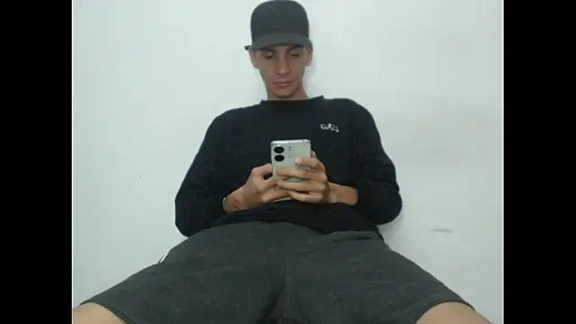 sam hottt online show from October 20, 2025, 6:19 pm