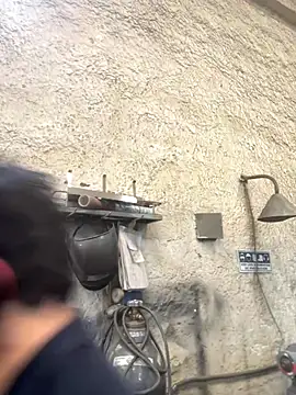 True Di online show from December 4, 2025, 12:58 pm