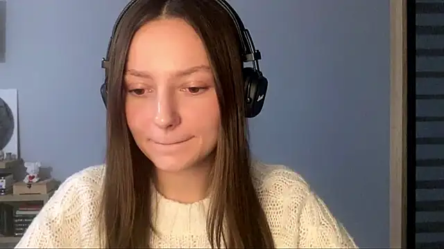 Snapshot of SoulHiperAgne_ chatting on October 20, 2025, 3:12 pm SoulHiperAgne online show from October 20, 2025, 3:12 pm