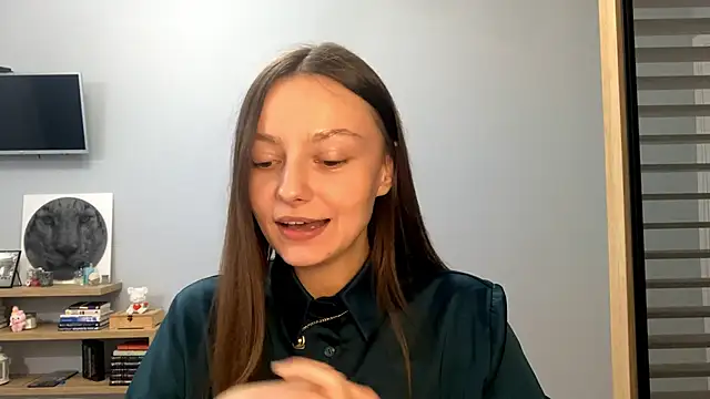 Snapshot of SoulHiperAgne_ chatting on November 16, 2025, 2:11 pm SoulHiperAgne online show from November 16, 2025, 2:11 pm