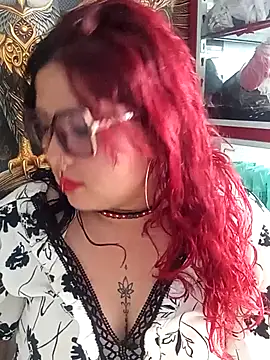 Snapshot of Curvy-Queen chatting on October 10, 2025, 9:03 pm Curvy-Queen online show from October 10, 2025, 9:03 pm