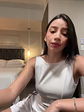 Snapshot of Min_junn chatting on November 17, 2025, 12:49 am Min junn online show from November 17, 2025, 12:49 am