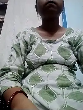 Snapshot of Komal-Rajput chatting on September 18, 2025, 1:13 pm Komal-Rajput online show from September 18, 2025, 1:13 pm