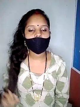 Snapshot of Komal-Rajput chatting on September 28, 2025, 6:02 pm Komal-Rajput online show from September 28, 2025, 6:02 pm