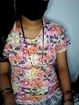 Snapshot of Komal-Rajput chatting on October 4, 2025, 5:44 pm Komal-Rajput online show from October 4, 2025, 5:44 pm
