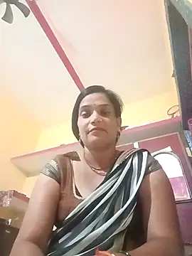 Hot-kal93 online show from September 24, 2025, 7:44 am