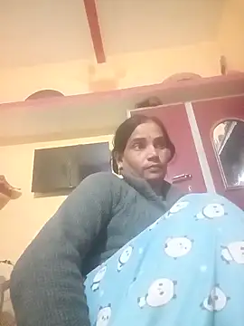 Hot-kal93 online show from December 16, 2025, 7:19 pm