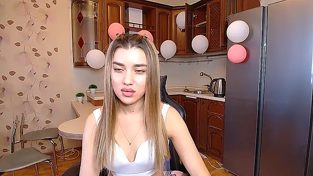 MaryamXSX online show from September 11, 2025, 5:07 am