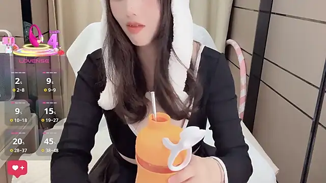  Ling Ling online show from November 24, 2025, 12:38 pm