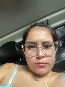 Snapshot of amberbakee chatting on October 19, 2025, 4:18 pm amberbakee online show from October 19, 2025, 4:18 pm