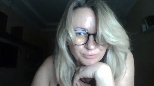 Narcysya online show from December 21, 2025, 7:43 pm