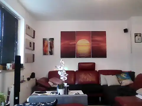 hellgirl1980 online show from October 7, 2025, 2:14 pm