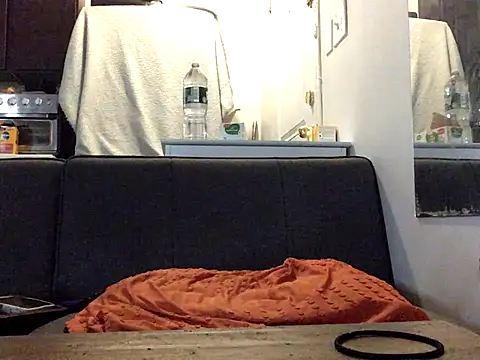 littyleesh1 online show from September 30, 2025, 3:22 am