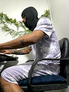 carl jhonson821 online show from October 19, 2025, 7:03 pm