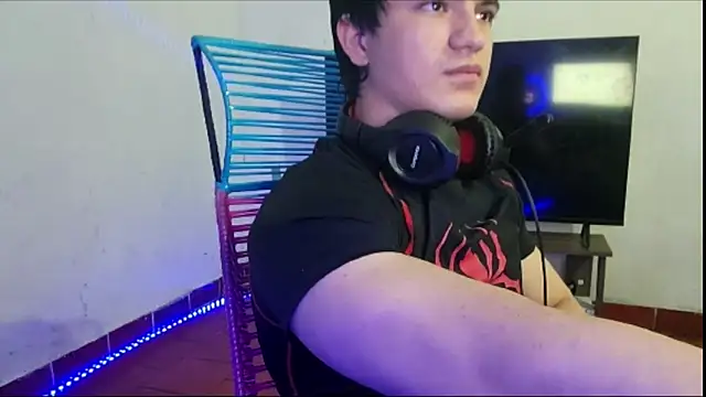 ErickWalton online show from October 26, 2025, 2:39 am