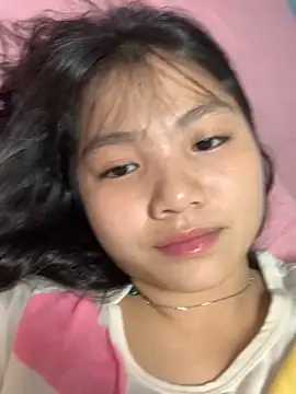 Emlyly-18 online show from September 24, 2025, 11:13 am