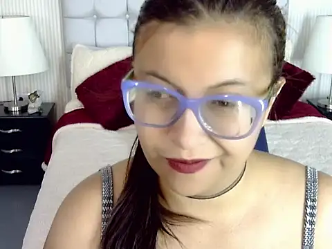 Snapshot of Amber_Rouge_ chatting on September 20, 2025, 12:06 pm Amber Rouge online show from September 20, 2025, 12:06 pm