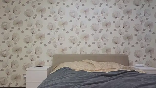 Annabel theMoon online show from November 21, 2025, 4:00 am