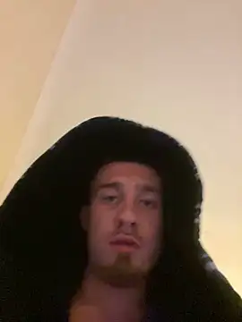 Johnclips2 online show from September 13, 2025, 9:14 pm