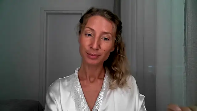 Paevoa online show from September 14, 2025, 8:13 am