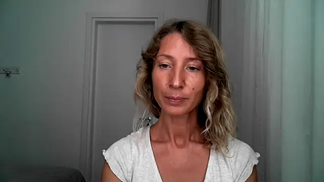 Paevoa online show from September 17, 2025, 8:27 am