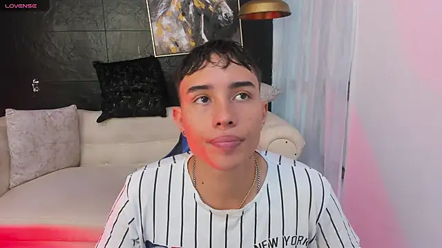 Snapshot of fher_rivers chatting on September 24, 2025, 7:17 pm fher rivers online show from September 24, 2025, 7:17 pm