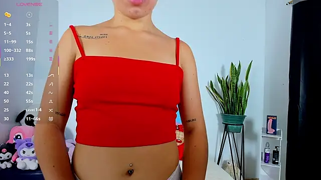 Snapshot of naughtypixie chatting on November 26, 2025, 5:41 am naughtypixie online show from November 26, 2025, 5:41 am