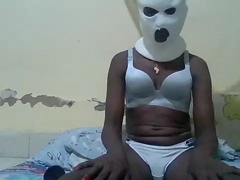 Snapshot of lelethutyesi chatting on September 15, 2025, 1:33 pm lelethutyesi online show from September 15, 2025, 1:33 pm