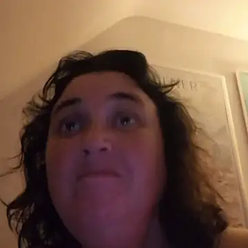 Snapshot of Minou1610 chatting on October 31, 2025, 7:26 pm Minou1610 online show from October 31, 2025, 7:26 pm