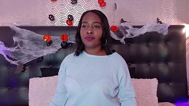 Snapshot of NaiaraMasson_ chatting on October 20, 2025, 12:38 pm NaiaraMasson online show from October 20, 2025, 12:38 pm