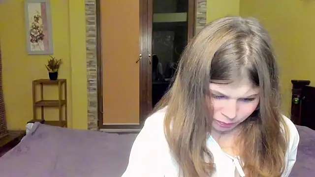 Lilly Jess online show from October 21, 2025, 5:02 pm