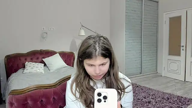 Lilly Jess online show from November 27, 2025, 7:38 pm