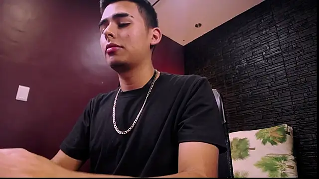 Snapshot of Matthewlodge chatting on September 13, 2025, 1:44 pm Matthewlodge online show from September 13, 2025, 1:44 pm