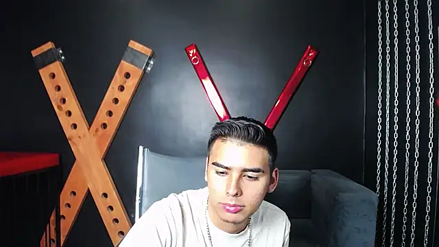 Snapshot of Matthewlodge chatting on September 19, 2025, 1:23 pm Matthewlodge online show from September 19, 2025, 1:23 pm