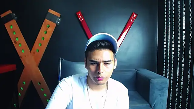 Snapshot of Matthewlodge chatting on September 22, 2025, 1:13 pm Matthewlodge online show from September 22, 2025, 1:13 pm