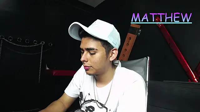 Snapshot of Matthewlodge chatting on September 24, 2025, 1:14 pm Matthewlodge online show from September 24, 2025, 1:14 pm