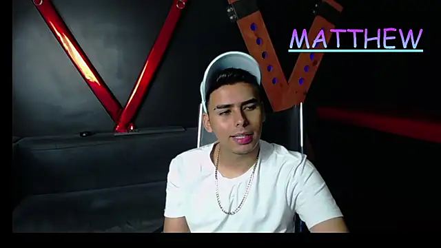 Snapshot of Matthewlodge chatting on October 6, 2025, 12:35 pm Matthewlodge online show from October 6, 2025, 12:35 pm