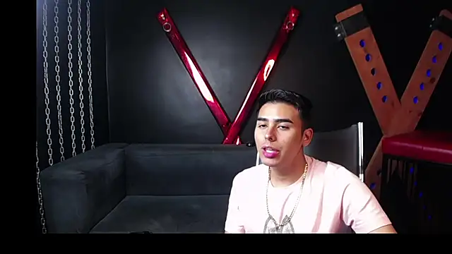 Snapshot of Matthewlodge chatting on October 15, 2025, 1:00 pm Matthewlodge online show from October 15, 2025, 1:00 pm